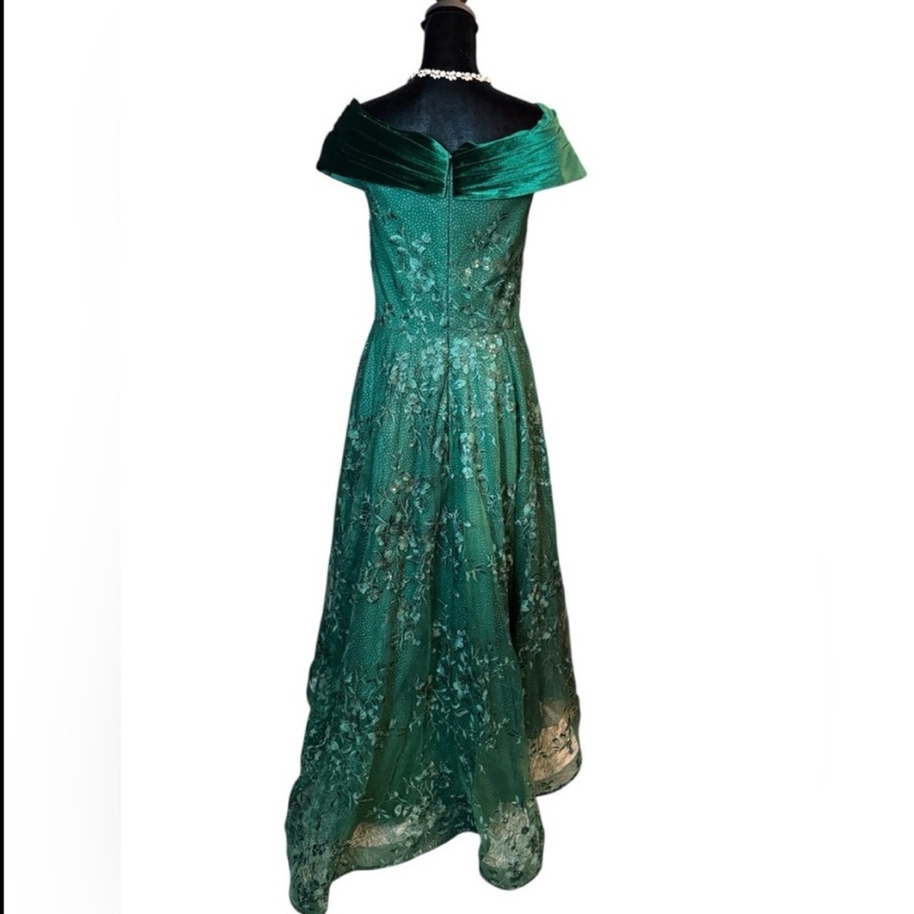 JJ’s House Dark Green Off Shoulder 8 Dress  Velvet Bodice Embroidered Euro Glam - Picture 4 of 10